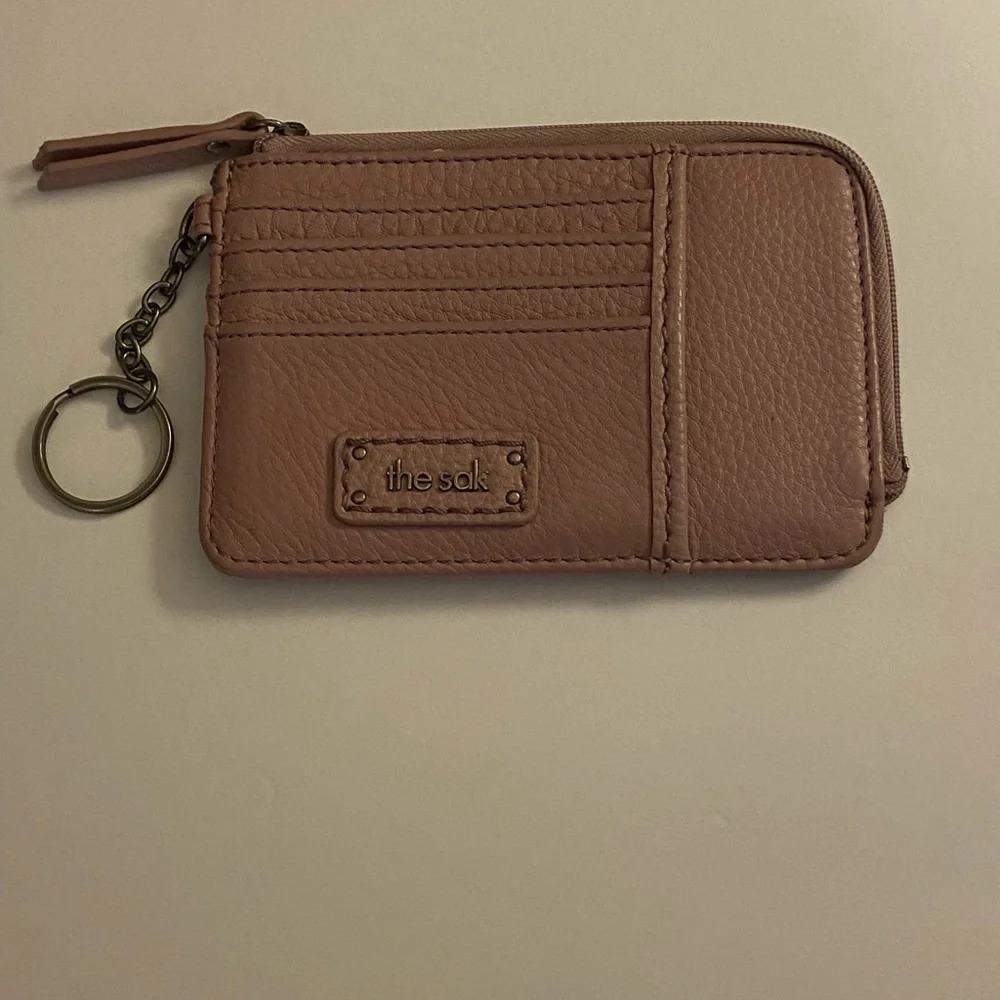 The Sak card wallet.
